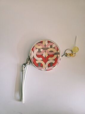 Coach - Round Coral Pattern Wristlet Pouch - White Trim